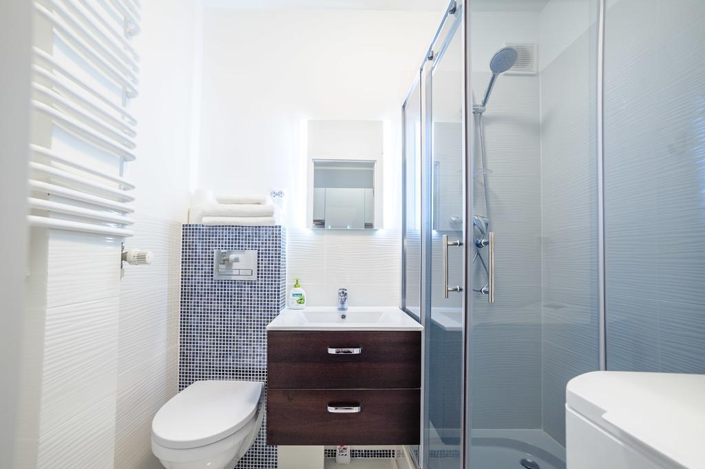 바르샤바 Apartament Grojecka Korotynskiego 아파트 객실 사진